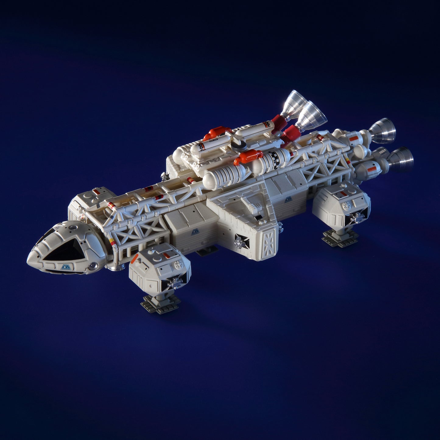 Space:1999 5 Inch Lab Eagle (Master Replicas)