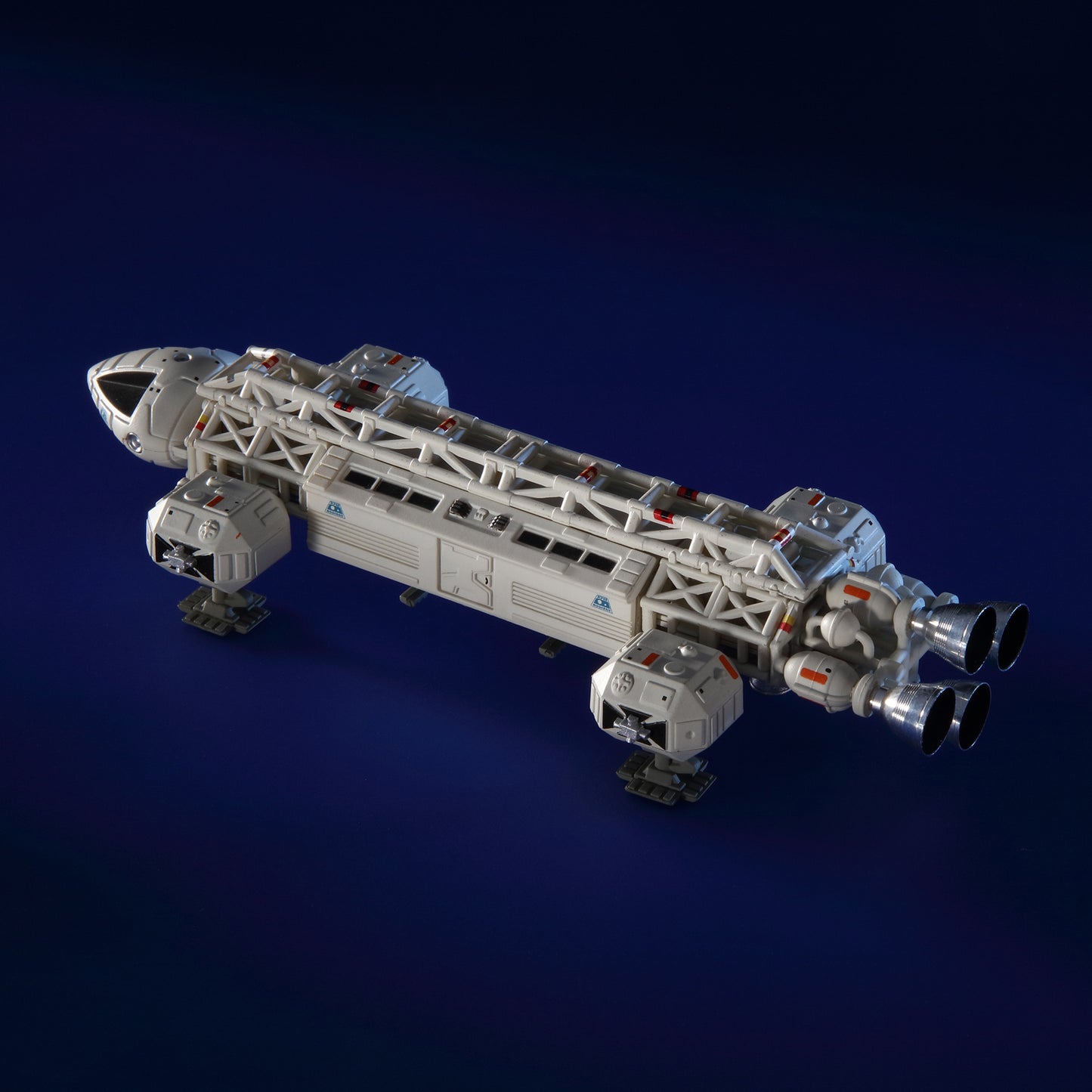 Space:1999 5 Inch Eagle Transporter (Master Replicas)