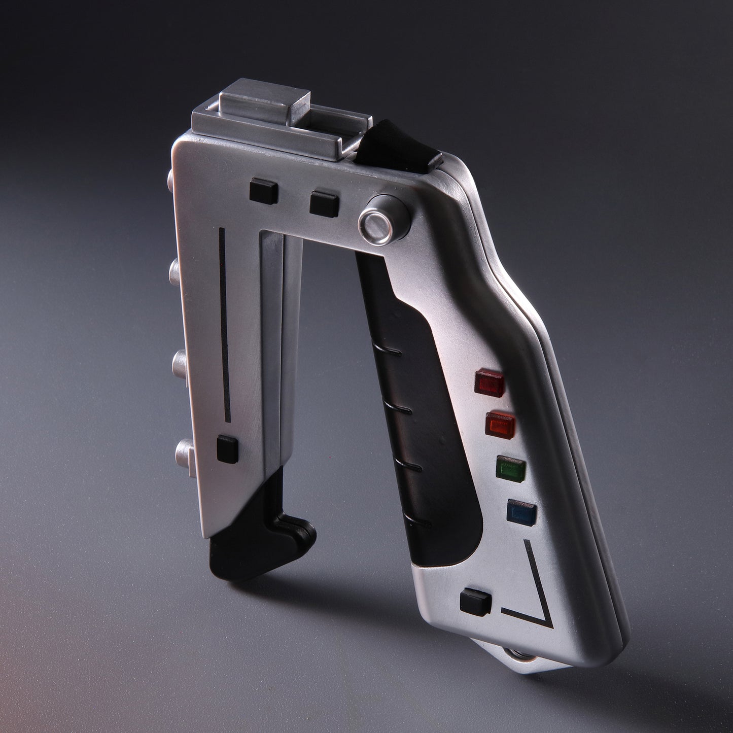 Space:1999 Stun Gun and Commlock (Master Replicas)