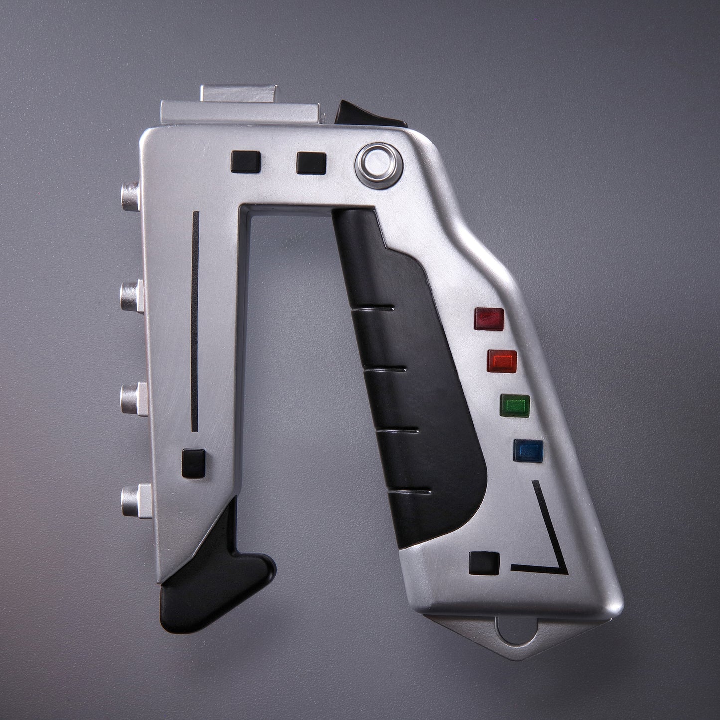Space:1999 Stun Gun and Commlock (Master Replicas)