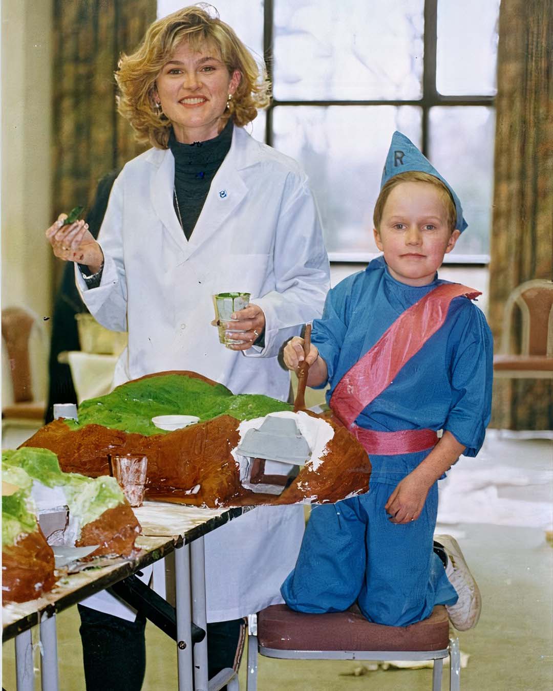 Thunderbirds Fan Memories Leigh - Blue Peter & Tracy Island