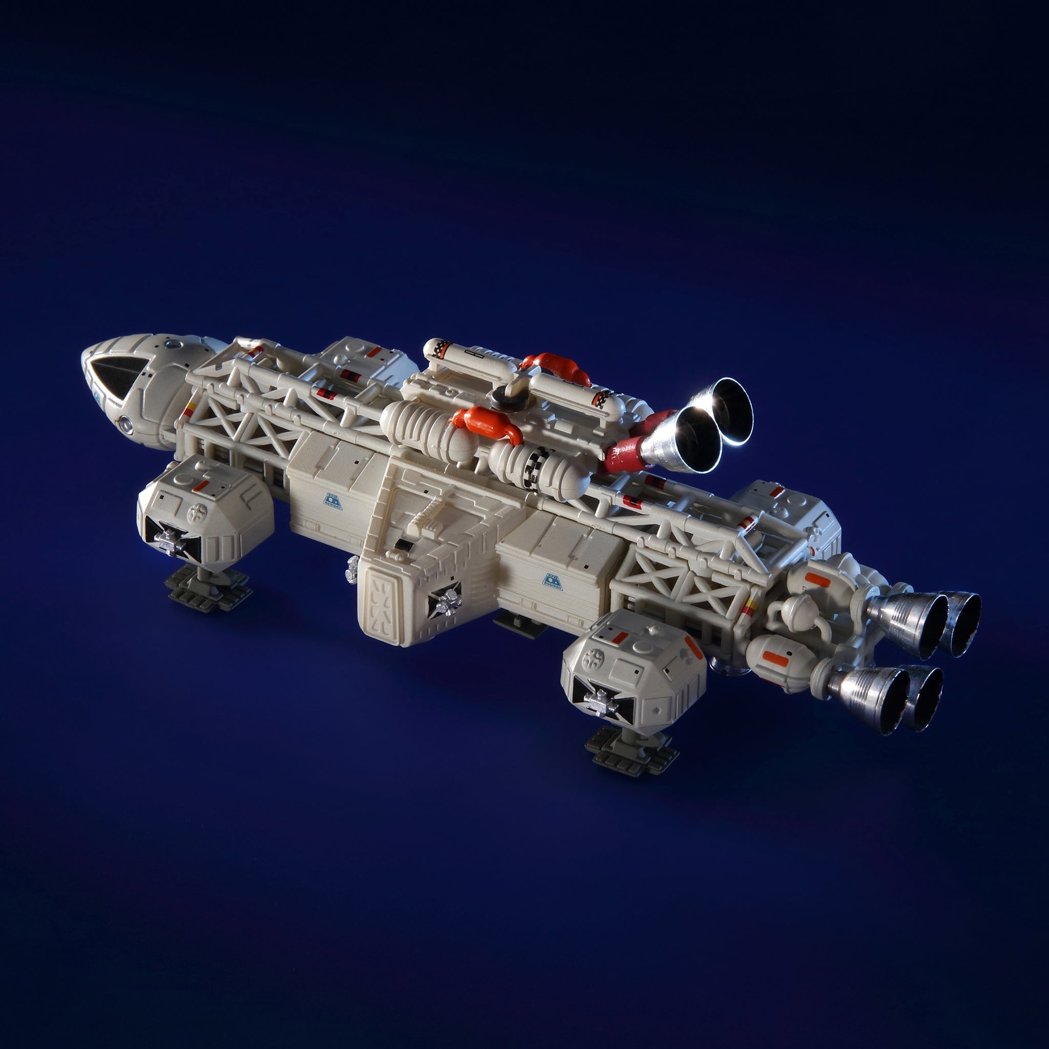 Space:1999 5 Inch Lab Eagle (Master Replicas)