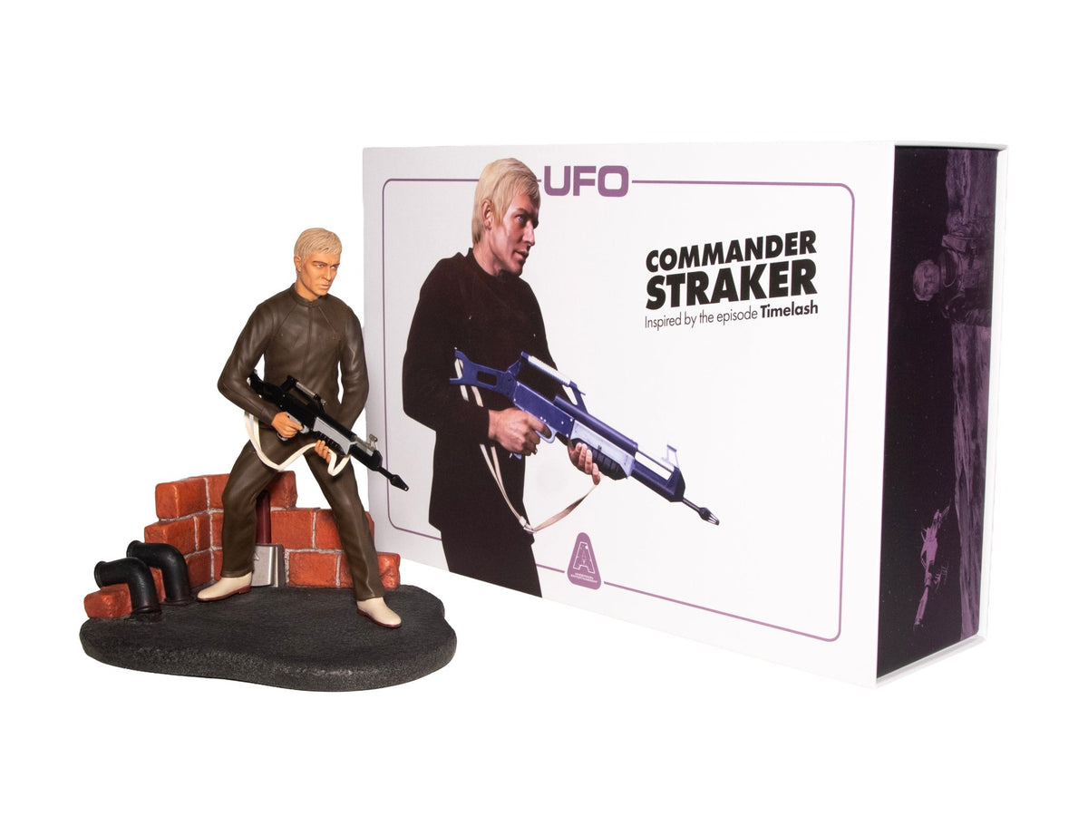UFO Commander Straker 1:10 Collectible Figure - The Gerry Anderson Store